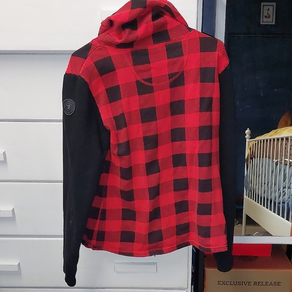 Plaid Red and Black Women's Sweater - Picture 3 of 7